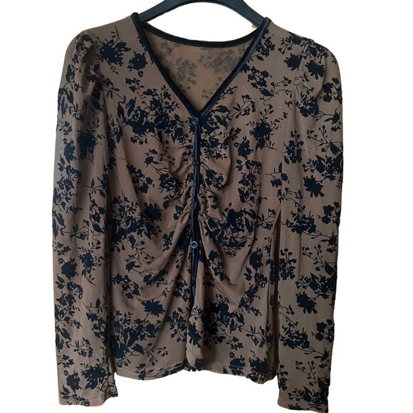 CIDER Floral Beige Ruched Long Sleeve - Picture 1 of 2